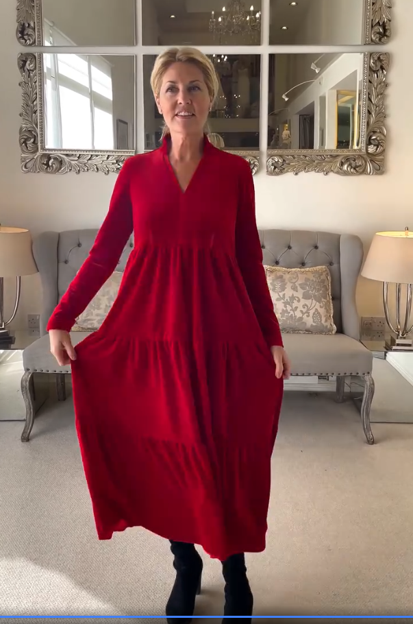 Einfarbiges, plissiertes Midi-Swing-Kleid